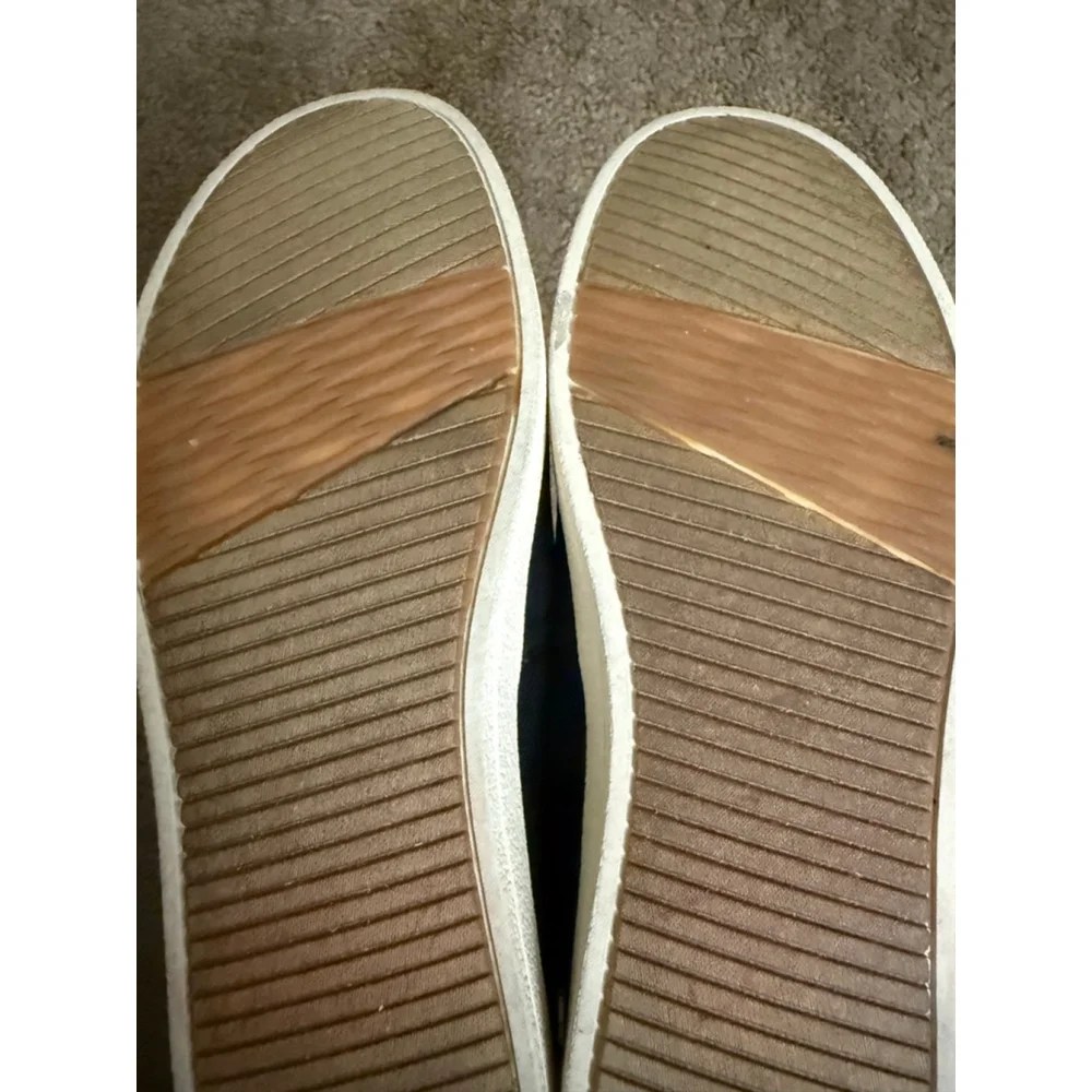 Women's TOMS Black & White Slip-On Flats US 7